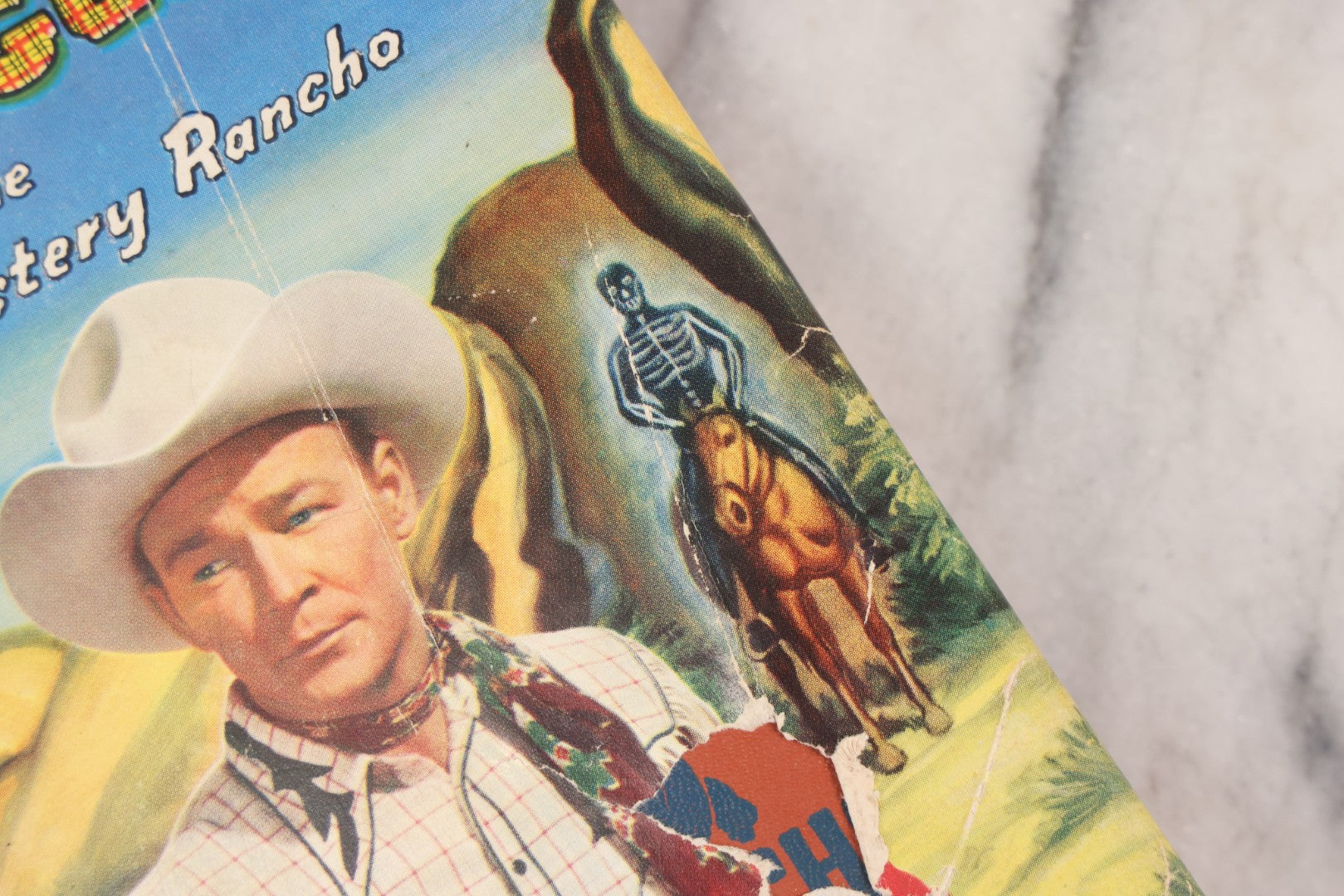 Lot 153 - "Roy Rogers And The Ghost Of Mystery Rancho" Vintage Western Adventure Book By Walker A. Tompkins, Illustrated By Andrew Bensen, Published By Whitman Publishing Company, Racine, Wisconsin