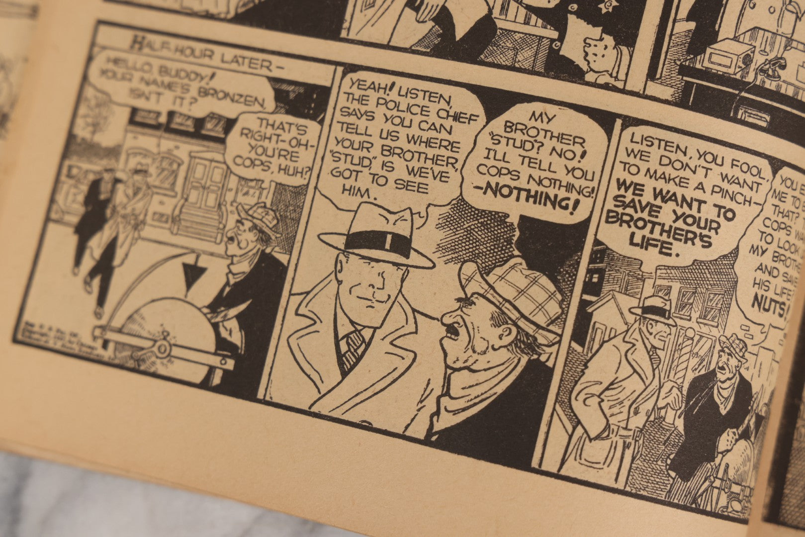 Lot 157 - "Dick Tracy Gets His Man" Vintage Comic Book By Chester Gould, Published By Dell Publishing Company, New York, Feature Book No. 7, Copyright 1937, 1938