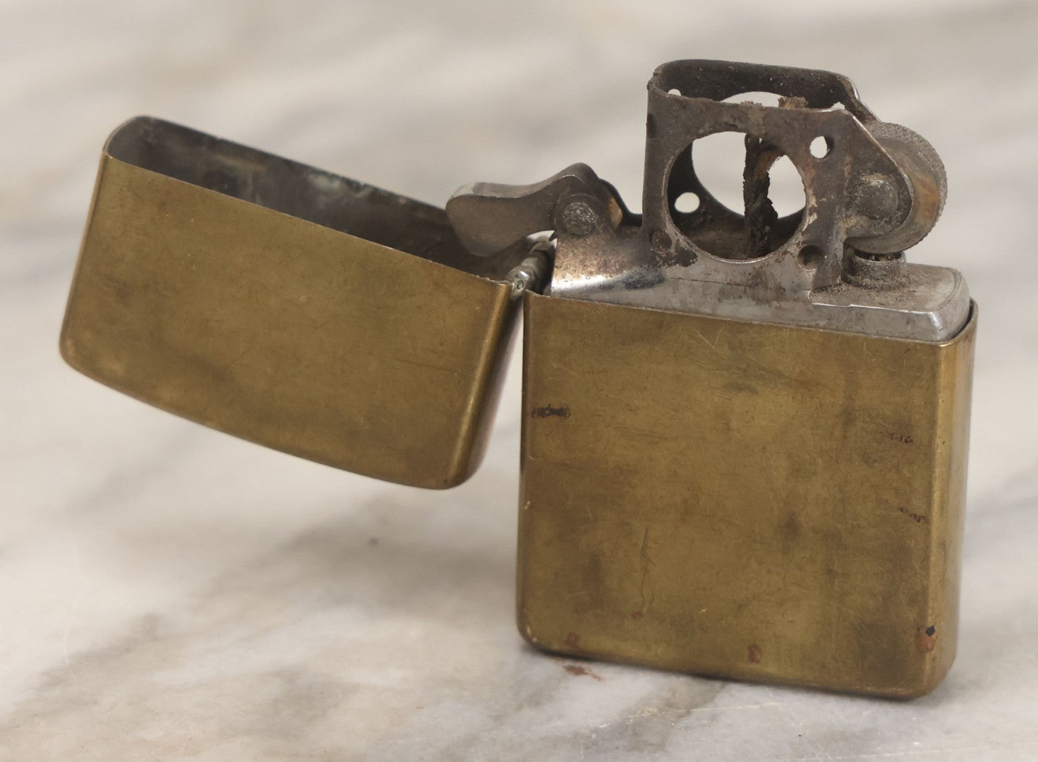 Lot 188 - Vintage Zippo Brass Lighter, Dated 1994, With Insert