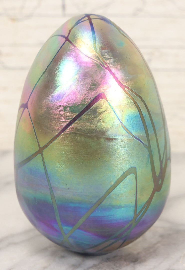 Lot 193 - Vintage Art Glass Iridescent Egg, Signed "Avita," 5" H