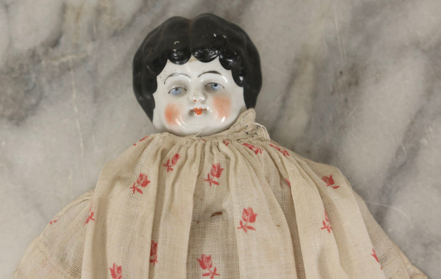 Lot 093 - Antique Doll With Porcelain Head, Hands And Feet And Cloth Body, With White Nightgown With Red Flower Print And Lace Borders, 12-1/4" H