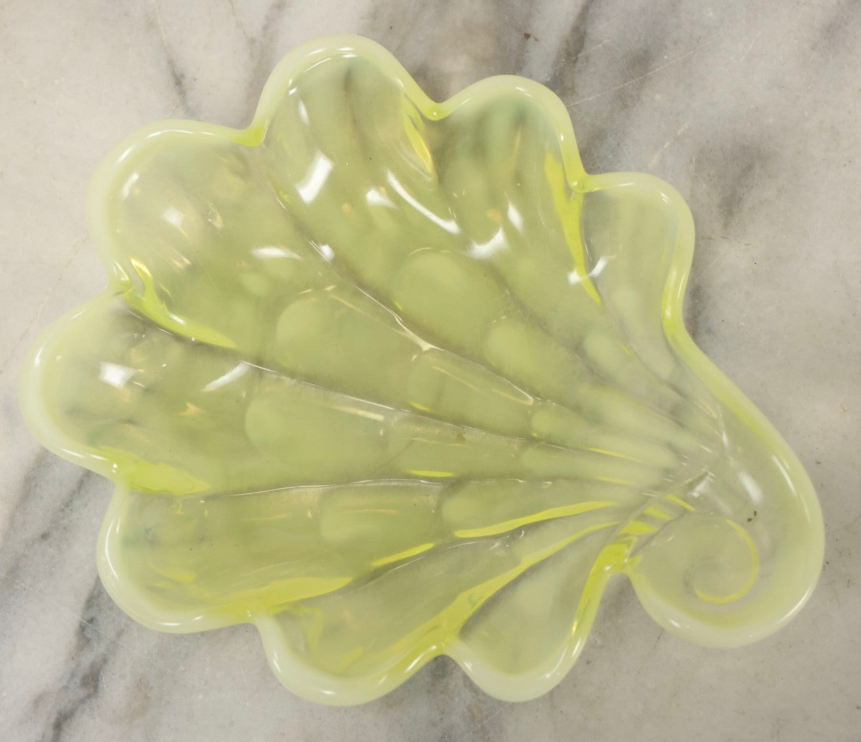 Lot 107 - Vintage Yellow-Green Uranium Vaseline Opalescent Glass Shell Dish, Glows Under Blacklight, In The Style Of Duncan Miller “Sanibel”
