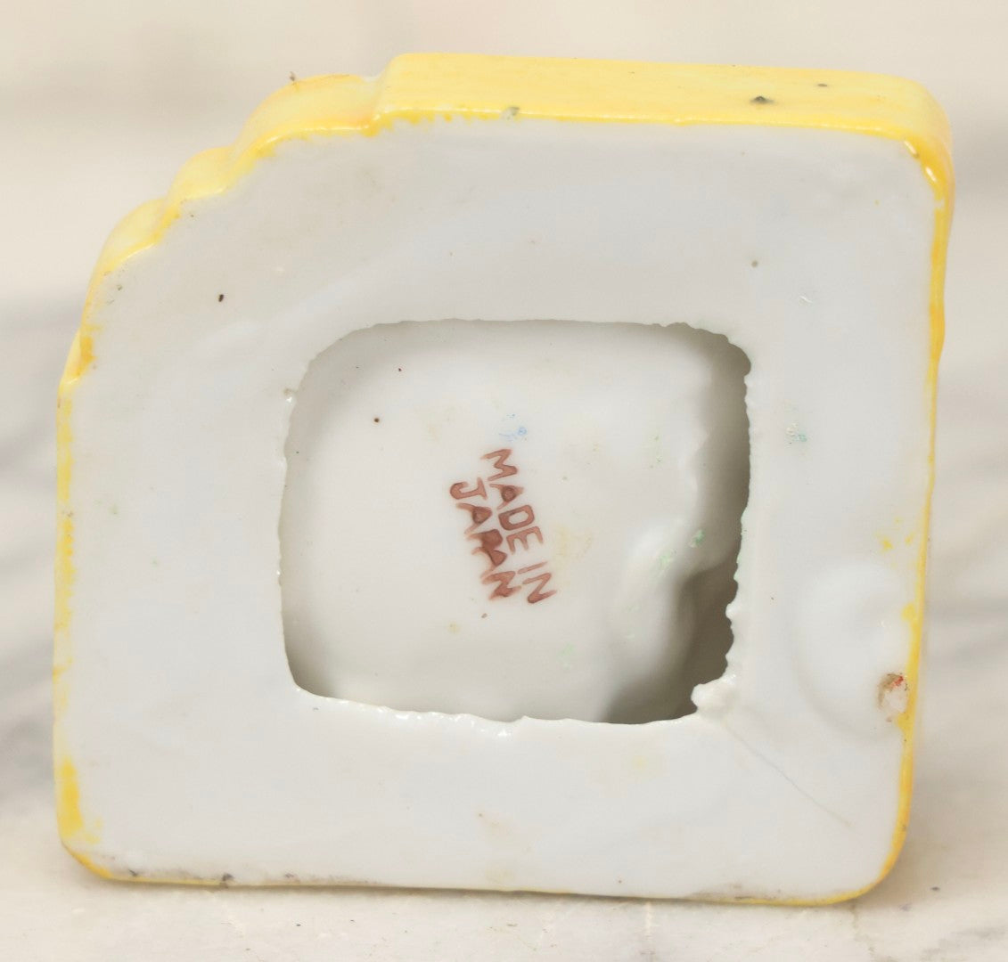 Lot 118 - Vintage Porcelain Novelty Ashtray With Dog Playing Violin On Blue Sofa, Made In Japan, 2-3/4" Wide