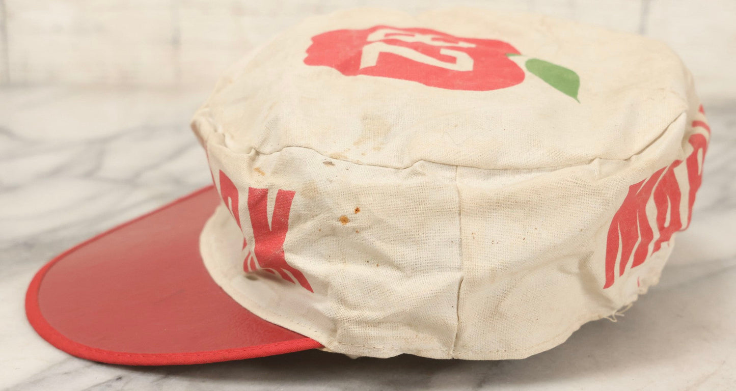 Lot 127 - Vintage 1982 New York Marathon Souvenir Baseball Cap With Red Visor And White Crown