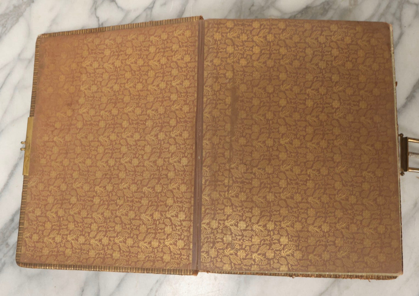 Lot 159 - Antique Victorian Family Photo Album With Brown Leather Covers And Brass Clasp Containing 18 Cabinet Cards, 13 Carte De Visite CDV Photographs, 9 Tintypes, And 4 Long Cabinet Cards Including Hidden Mother And Black Baby Portraits