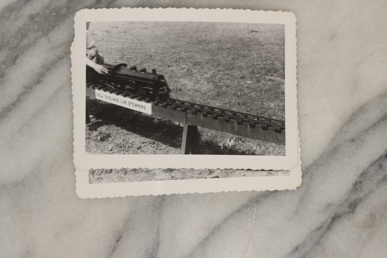 Lot 184 - Grouping Of 17 Vintage Snapshot Photographs Of New England Live Steamers Miniature Railroad Club Showing Men, Children, And Scale Trains, In Envelope As Found