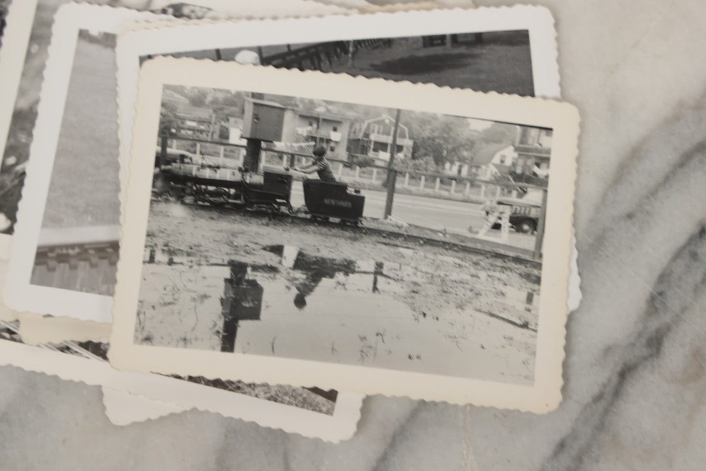 Lot 184 - Grouping Of 17 Vintage Snapshot Photographs Of New England Live Steamers Miniature Railroad Club Showing Men, Children, And Scale Trains, In Envelope As Found