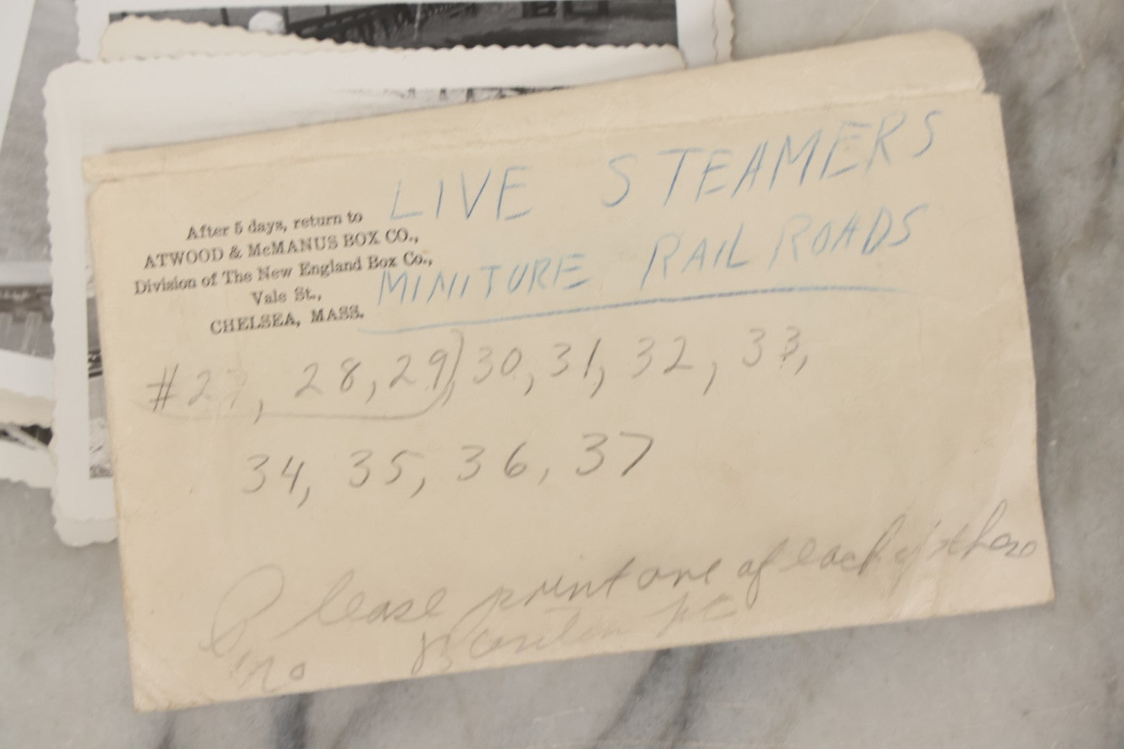 Lot 184 - Grouping Of 17 Vintage Snapshot Photographs Of New England Live Steamers Miniature Railroad Club Showing Men, Children, And Scale Trains, In Envelope As Found