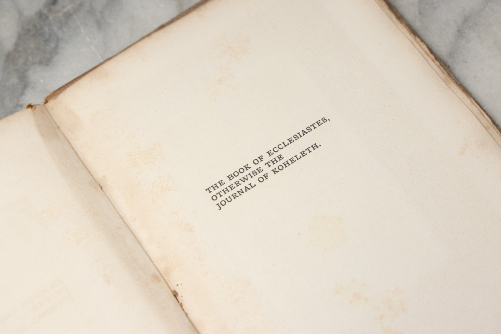Lot 297 - "The Journal Of Koheleth: Being A Reprint Of The Book Of Ecclesiastes With An Essay By Elbert Hubbard" Antique Limited Edition Book, Roycroft Printing Shop, 1896, Note Front Cover Detached