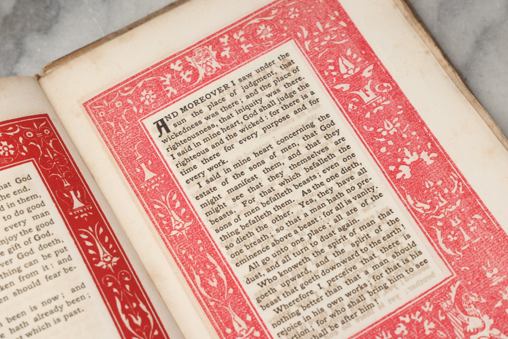 Lot 297 - "The Journal Of Koheleth: Being A Reprint Of The Book Of Ecclesiastes With An Essay By Elbert Hubbard" Antique Limited Edition Book, Roycroft Printing Shop, 1896, Note Front Cover Detached