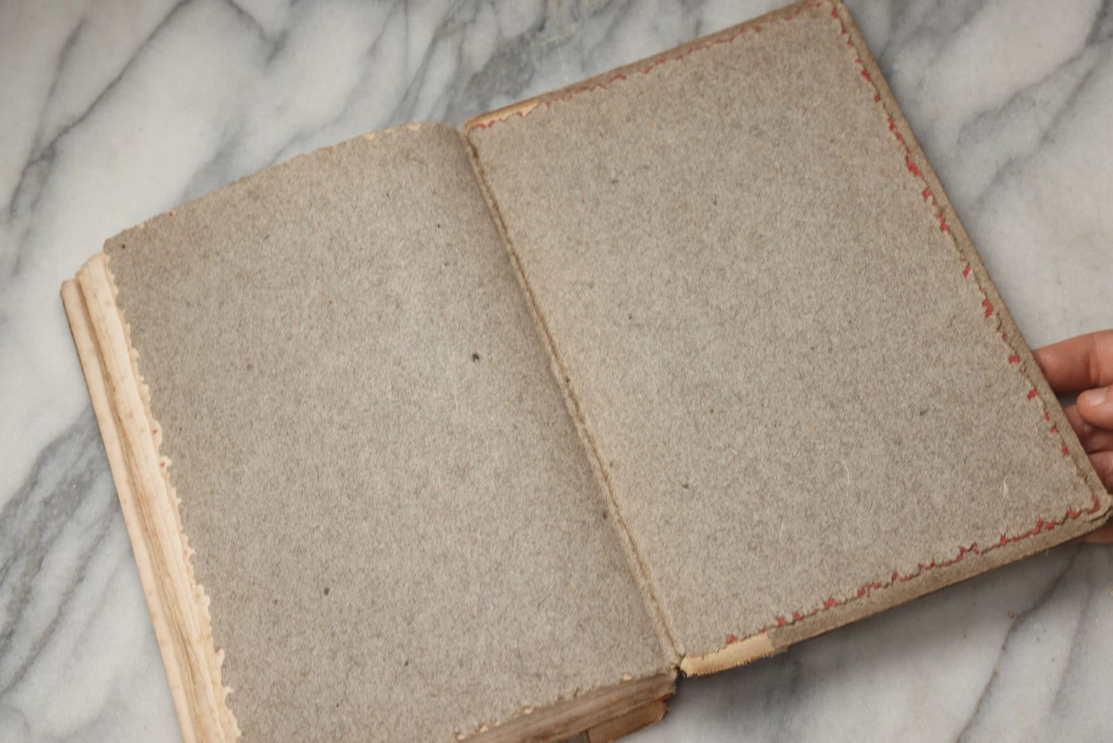 Lot 297 - "The Journal Of Koheleth: Being A Reprint Of The Book Of Ecclesiastes With An Essay By Elbert Hubbard" Antique Limited Edition Book, Roycroft Printing Shop, 1896, Note Front Cover Detached
