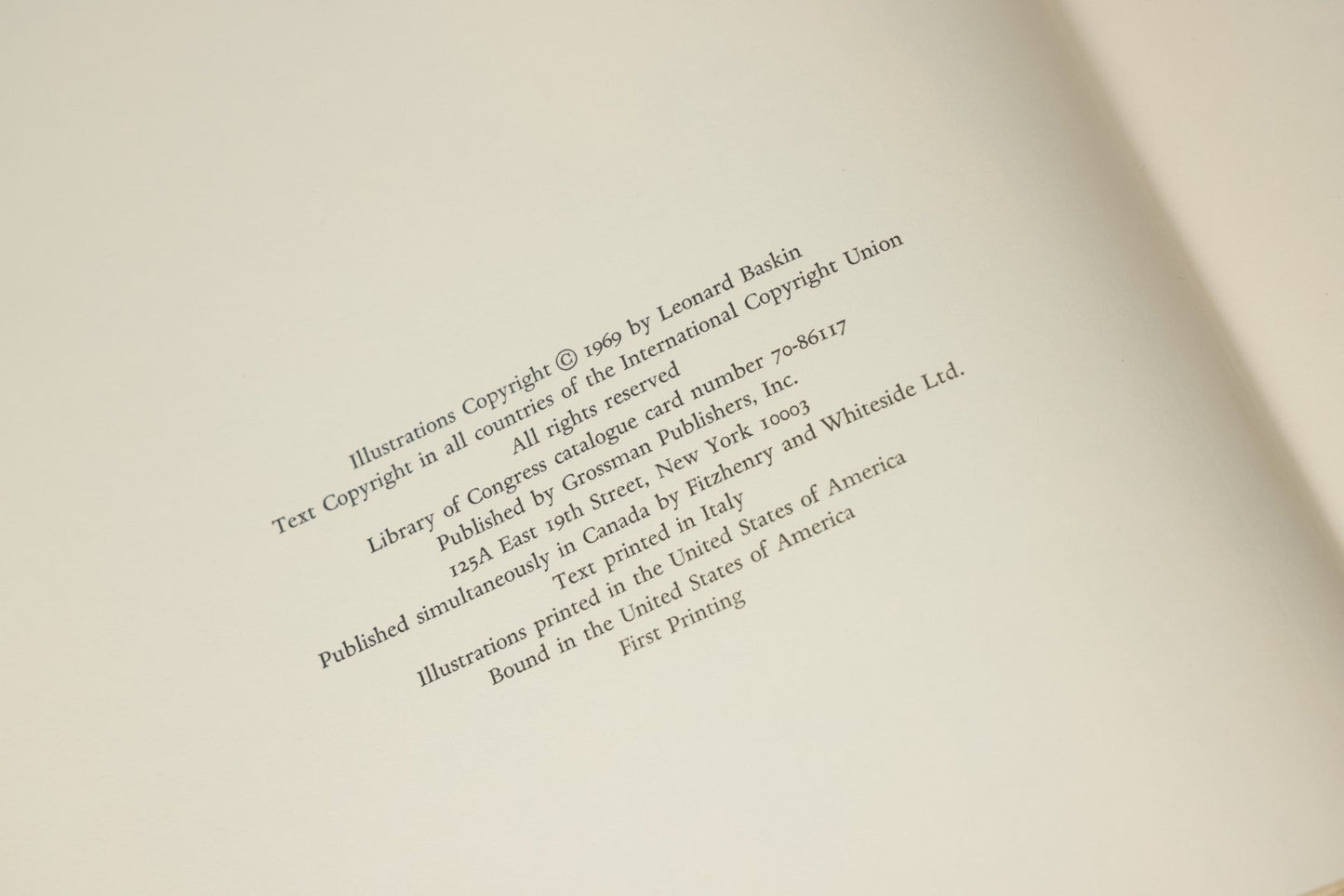 Lot 313 - "The Divine Comedy" Vintage Three-Volume Illustrated Box Set By Dante Alighieri, Translated By Thomas G. Bergin And Illustrated By Leonard Baskin, Published By Grossman Publishers, New York, 1969