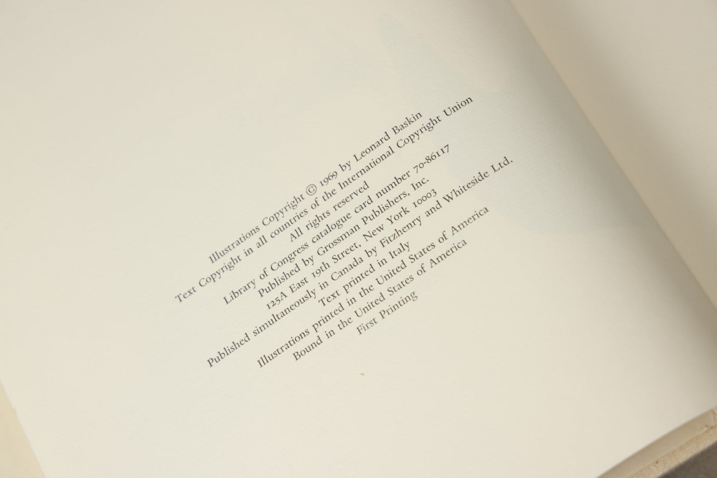 Lot 313 - "The Divine Comedy" Vintage Three-Volume Illustrated Box Set By Dante Alighieri, Translated By Thomas G. Bergin And Illustrated By Leonard Baskin, Published By Grossman Publishers, New York, 1969