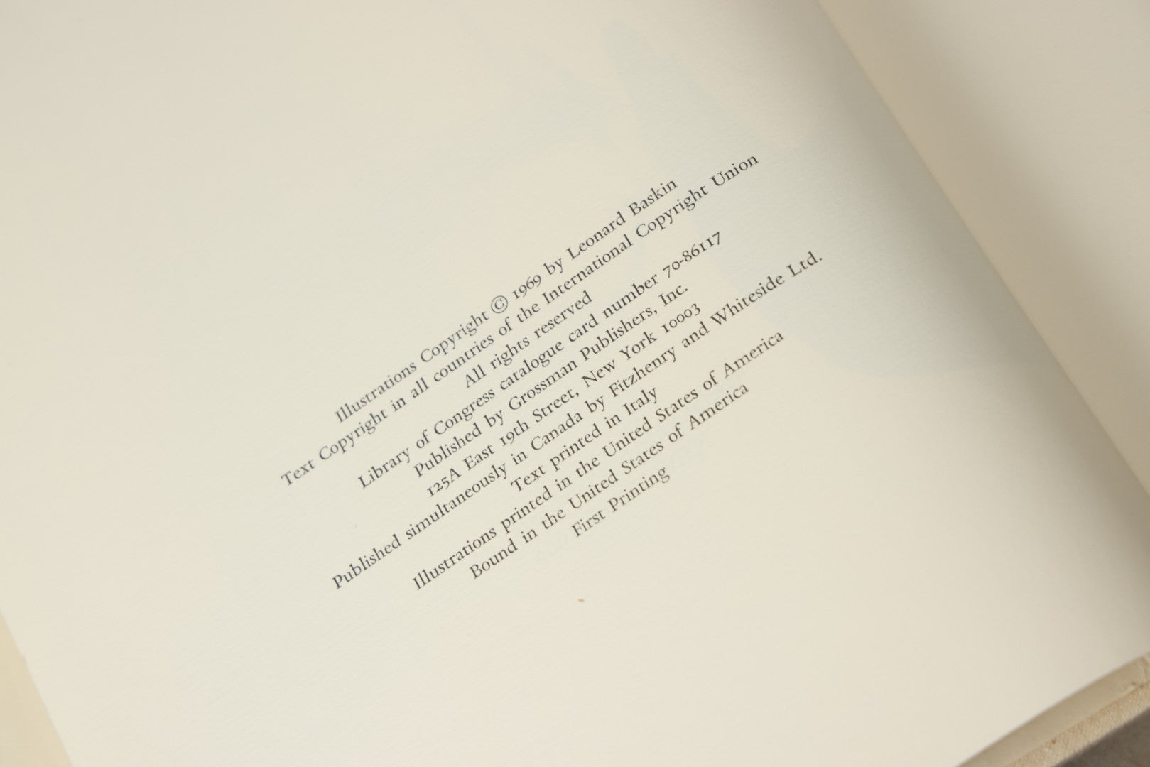 Lot 313 - "The Divine Comedy" Vintage Three-Volume Illustrated Box Set By Dante Alighieri, Translated By Thomas G. Bergin And Illustrated By Leonard Baskin, Published By Grossman Publishers, New York, 1969