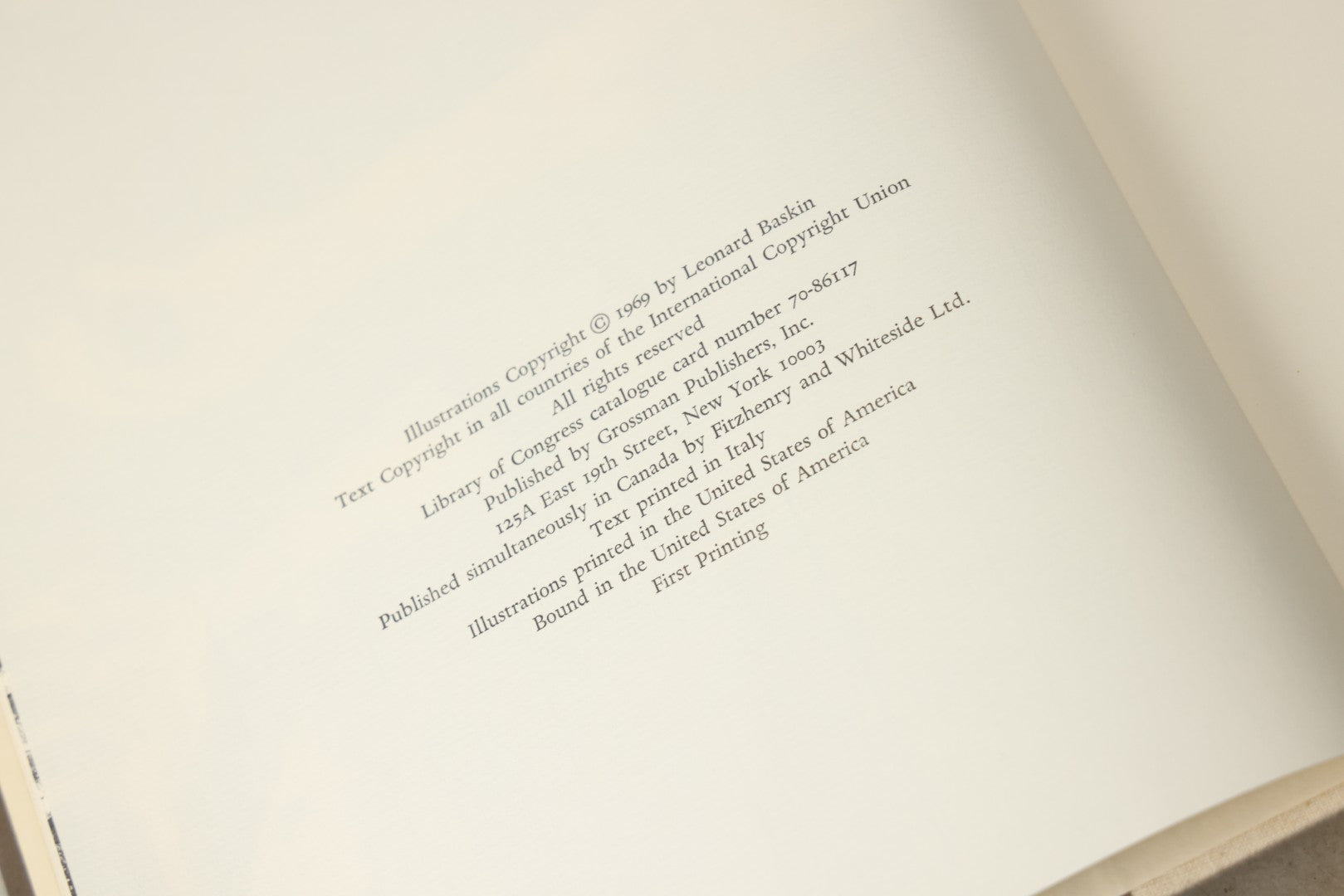 Lot 313 - "The Divine Comedy" Vintage Three-Volume Illustrated Box Set By Dante Alighieri, Translated By Thomas G. Bergin And Illustrated By Leonard Baskin, Published By Grossman Publishers, New York, 1969