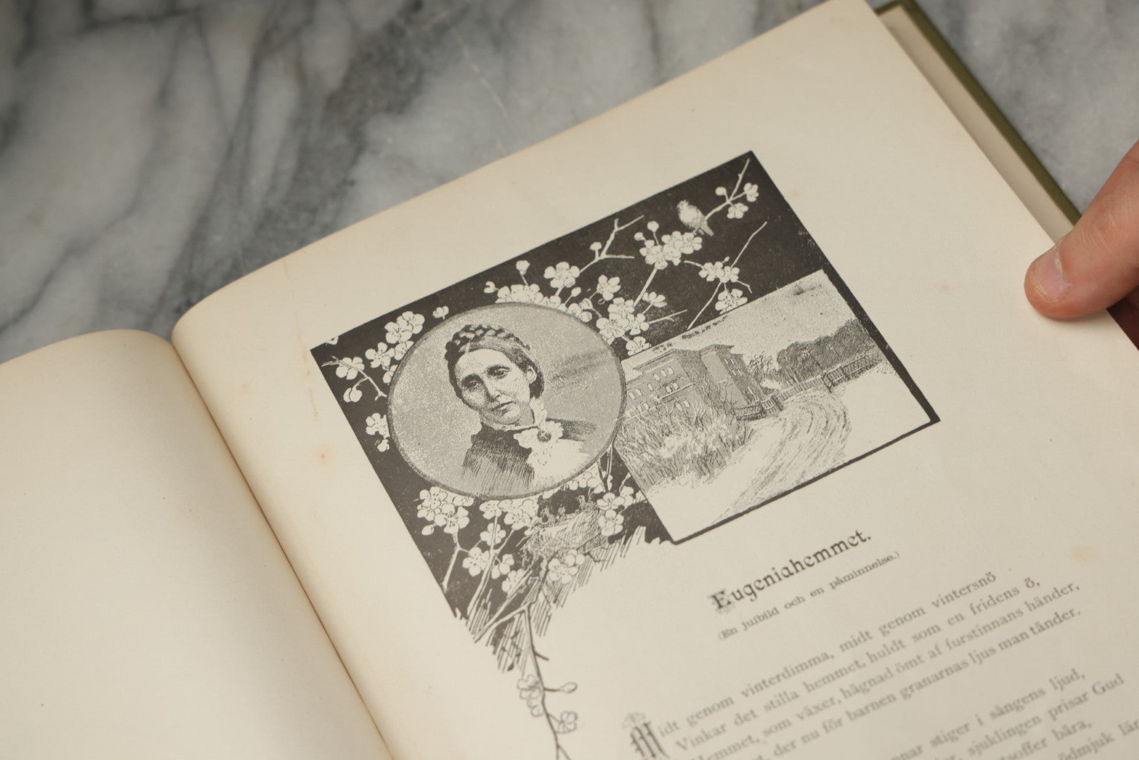 Lot 322 - "Vid Juletid" Antique Swedish Illustrated Christmas Poetry Book By C. D. Af Wirsén, Illustrated By Jenny Nyström, Published By The Engberg-Holmberg Publishing Co., Chicago, Undated, With Gilt And Silver Cover Designs Featuring Three Wise Men
