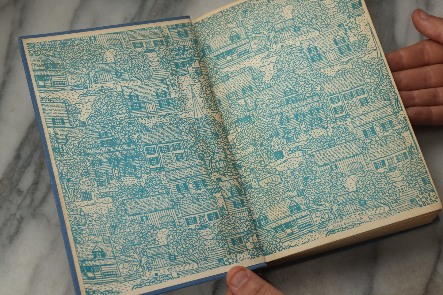 Lot 328 - "Little Women" Vintage Illustrated Movie Edition Book By Louisa May Alcott, Published By A. L. Burt Company, New York And Chicago, Featuring Photographs Of The 1933 Film Cast