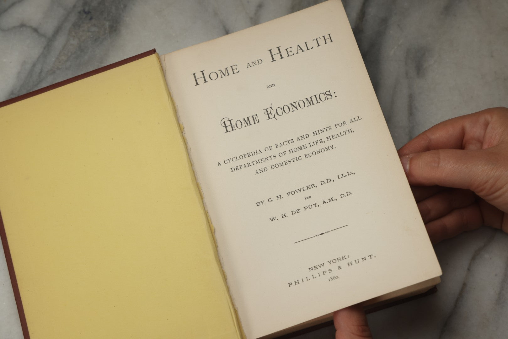 Lot 331 - "Home And Health And Home Economics" Antique Domestic Reference Book By C. H. Fowler, D.D., Ll.D., And W. H. De Puy, A.M., D.D., Published By Phillips & Hunt, New York, 1880