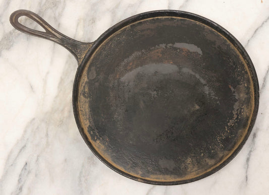 Lot 082 - Vintage Cast Iron Round Griddle, Marked "7 9," 9-1/4" Diameter