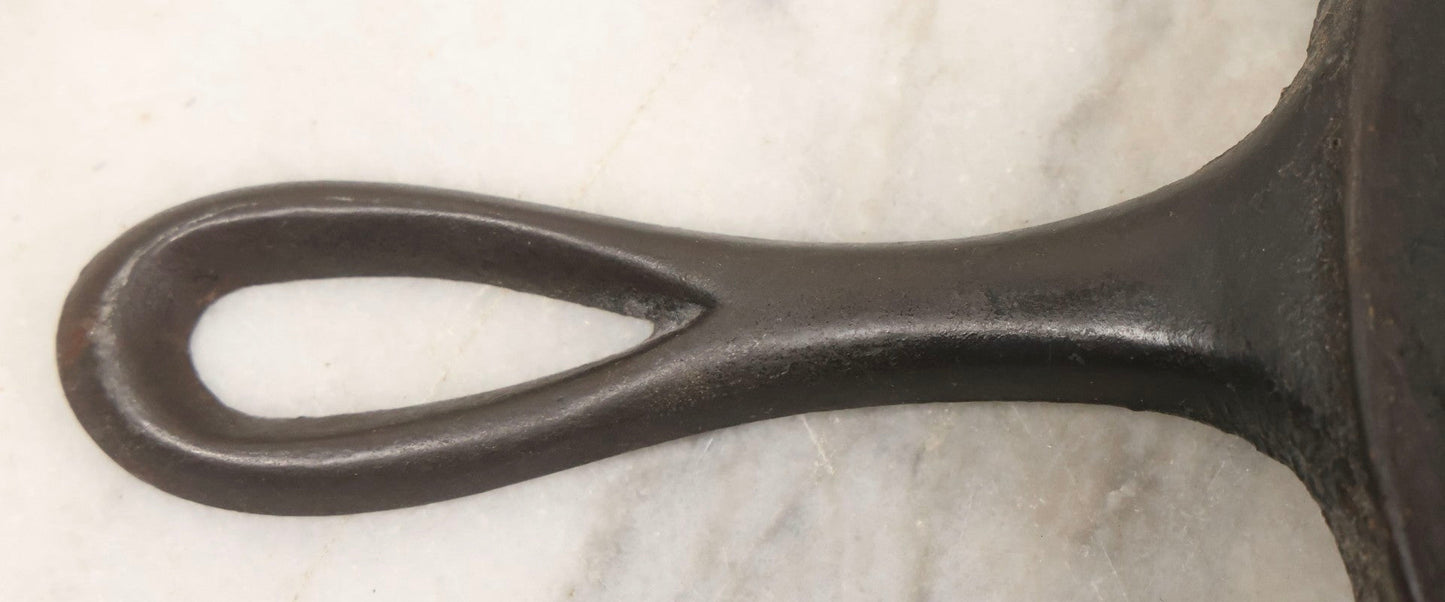 Lot 082 - Vintage Cast Iron Round Griddle, Marked "7 9," 9-1/4" Diameter