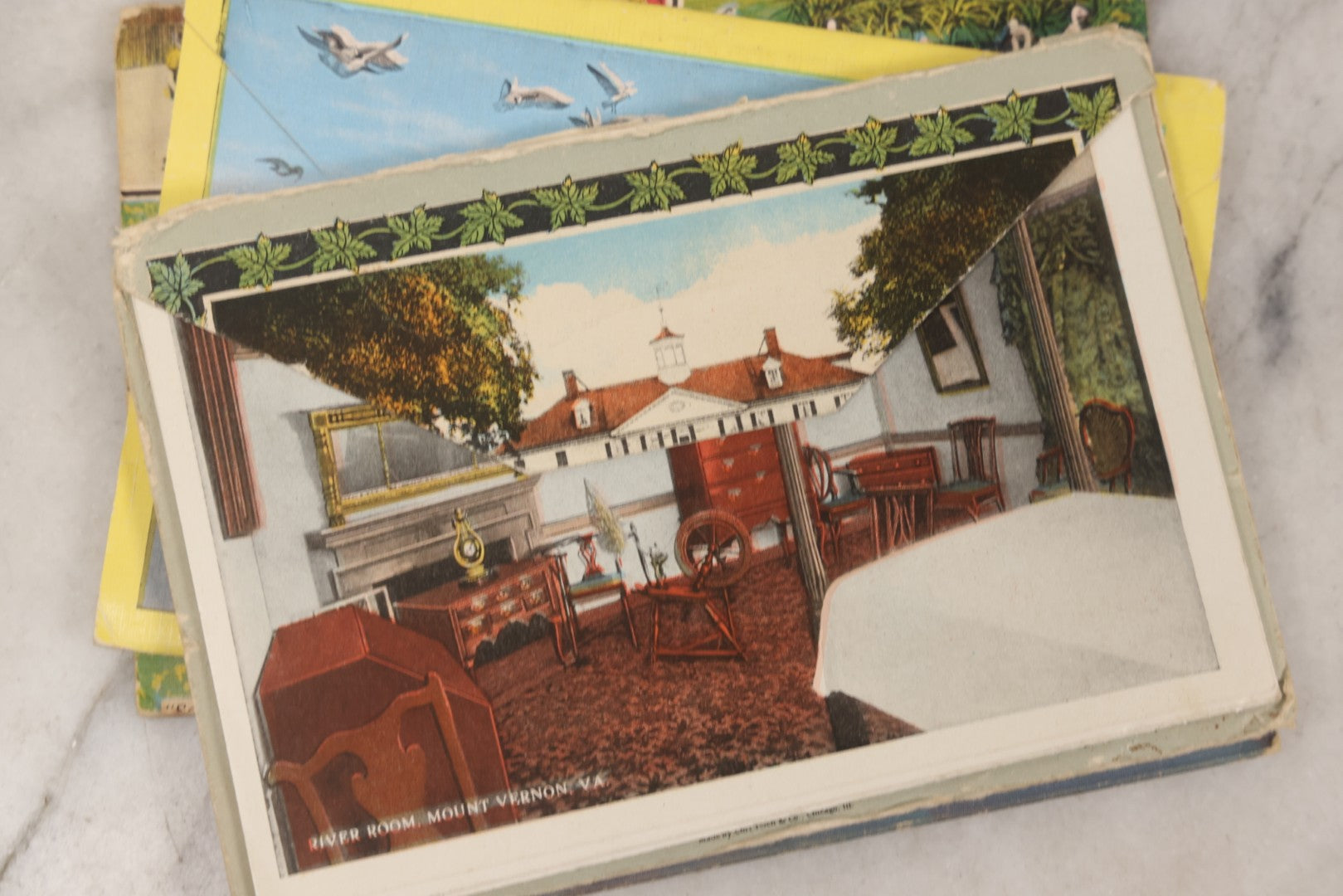 Lot 147 - Grouping Of Six Antique And Vintage Souvenir Postcard Folders Including Florida, Texas, The Bronx Zoo, Mount Vernon, Hollywood, And Niagara Falls