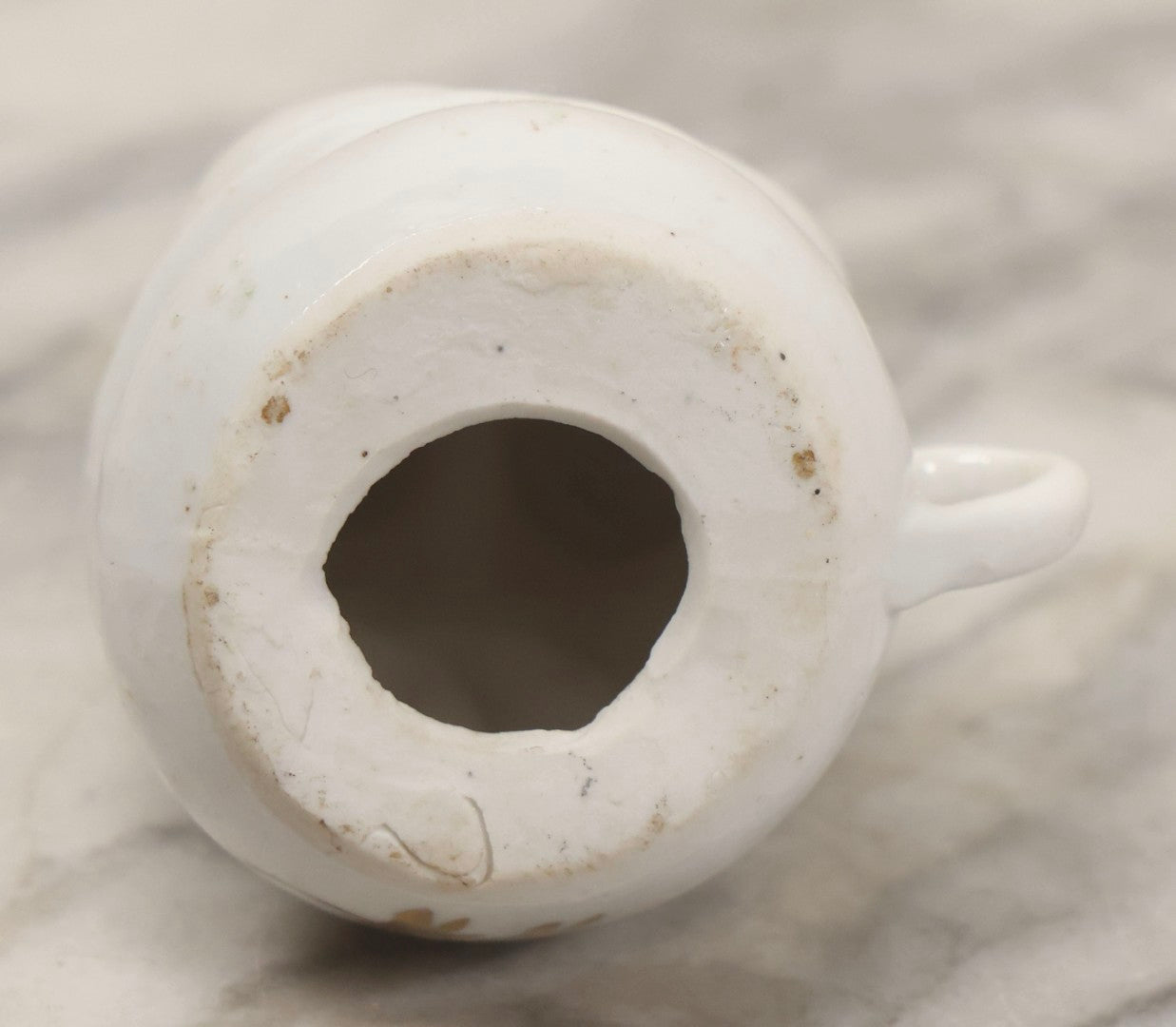 Lot 155 - Antique Porcelain Figure Of Two Cats On Cup, "Dividing The Pot" Gilt Lettering, 3-3/4" H