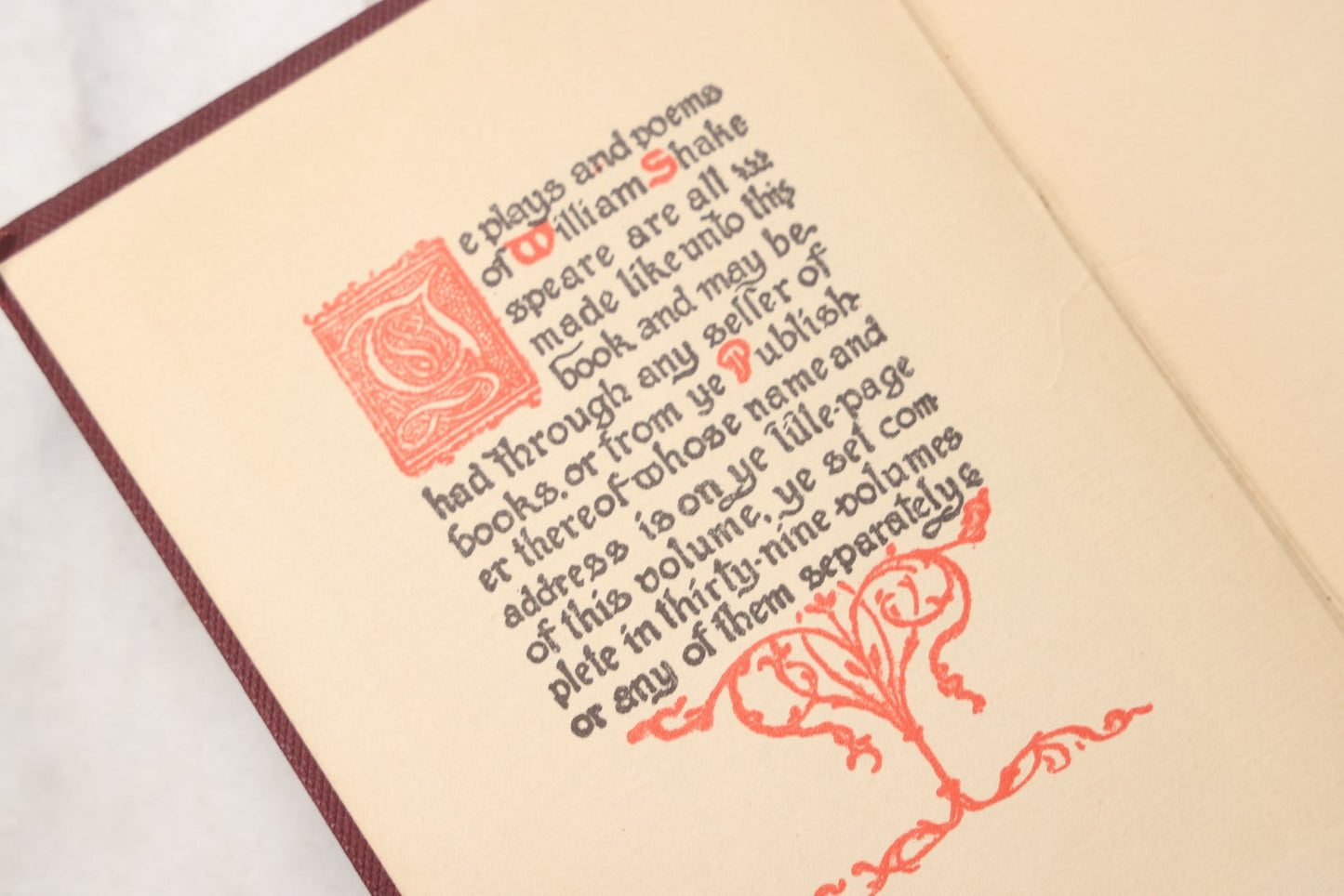 Lot 228 - Pair Of Antique Shakespeare Books "The Merchant Of Venice" And "Julius Caesar," Published By David McKay, Philadelphia, Pennsylvania