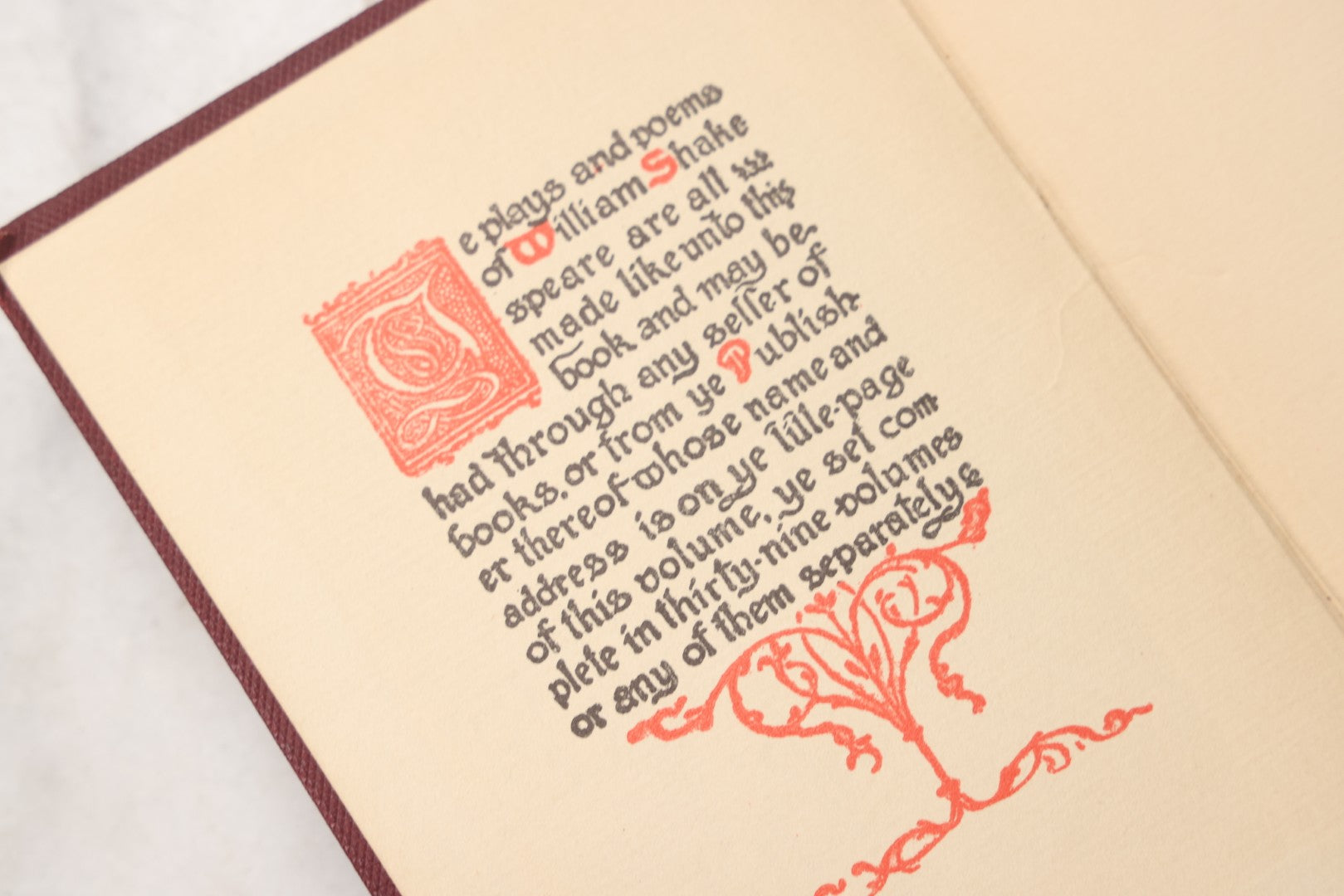 Lot 228 - Pair Of Antique Shakespeare Books "The Merchant Of Venice" And "Julius Caesar," Published By David McKay, Philadelphia, Pennsylvania