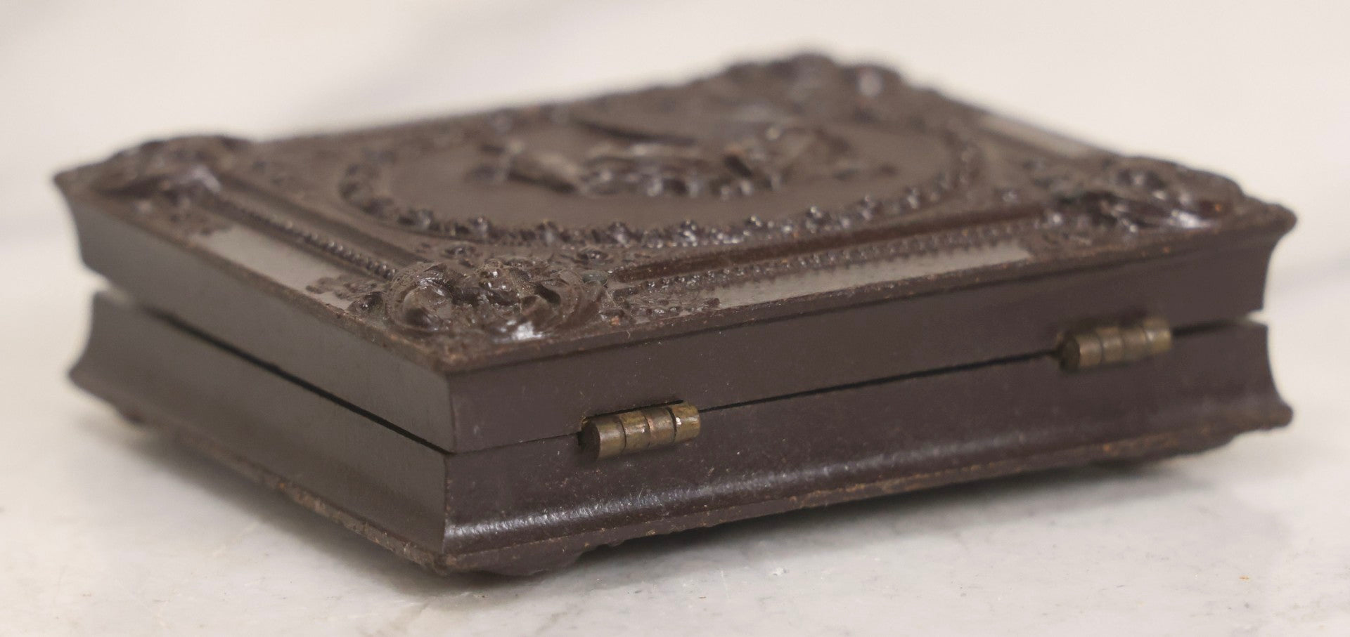 Lot 050 - Pair Of Antique 1/9th Plate Ruby Ambrotype Photographs Of Elderly Married Couple In Littlefield, Parsons & Co. Double Thermoplastic Union Case, Patented 1856–1857, With Herald Design