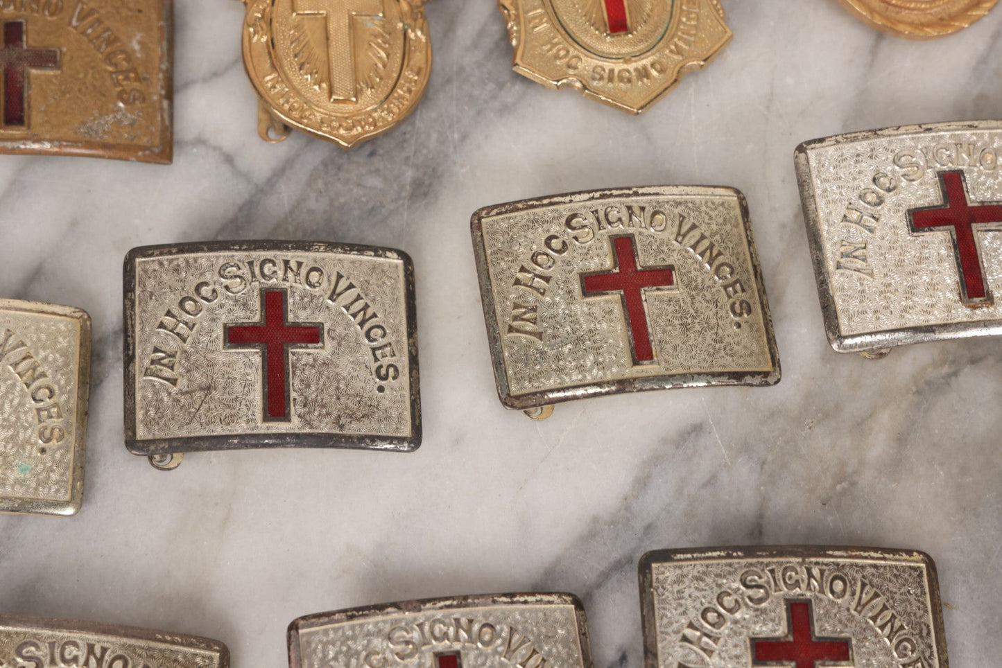 Lot 110 - Grouping Of 22 Vintage And Antique Knights Templar Masonic Belt Buckles With Red Cross And Motto "In Hoc Signo Vinces" ("In This Sign You Shall Conquer")