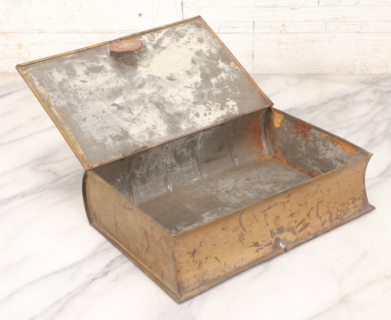 Lot 117 - Antique Tin Lithograph Book Safe In The Form Of Book Titled "History Of China," Marked "W.G. & B." On Spine