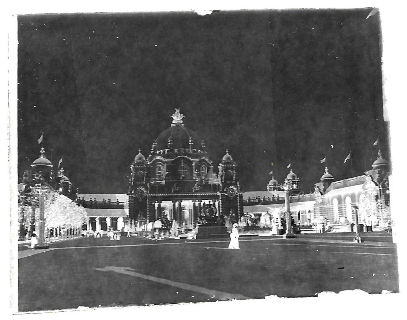 Lot 152 - Grouping Of 17 Antique Glass Plate Photo Negatives Including Pan-American Exposition, Buffalo, New York, Circa 1901, And Views Of A Small Town