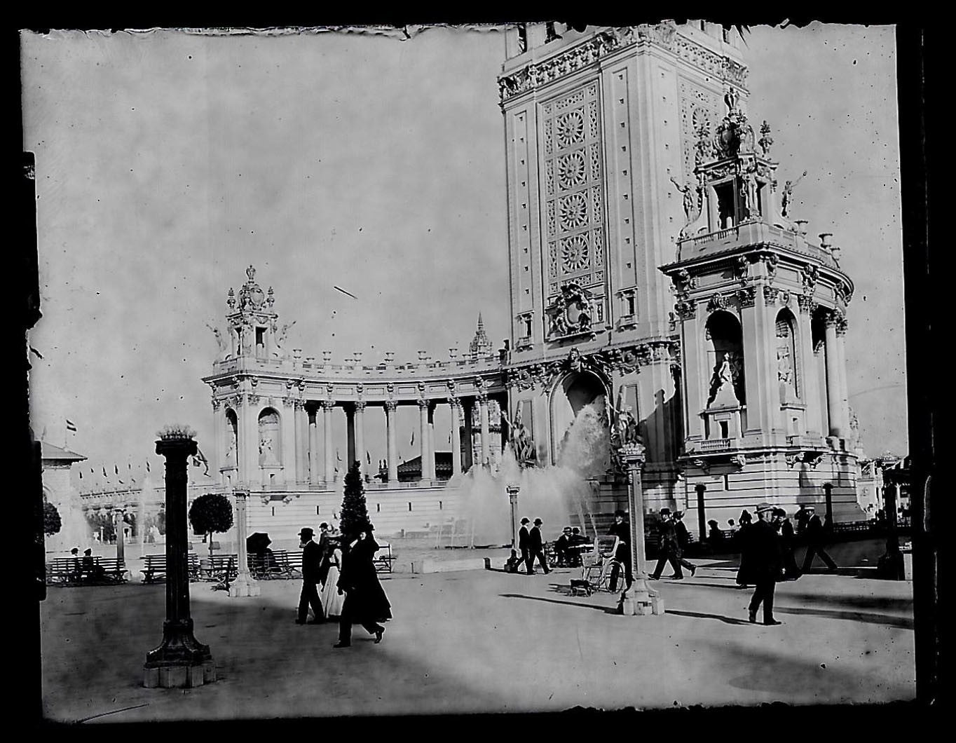 Lot 152 - Grouping Of 17 Antique Glass Plate Photo Negatives Including Pan-American Exposition, Buffalo, New York, Circa 1901, And Views Of A Small Town