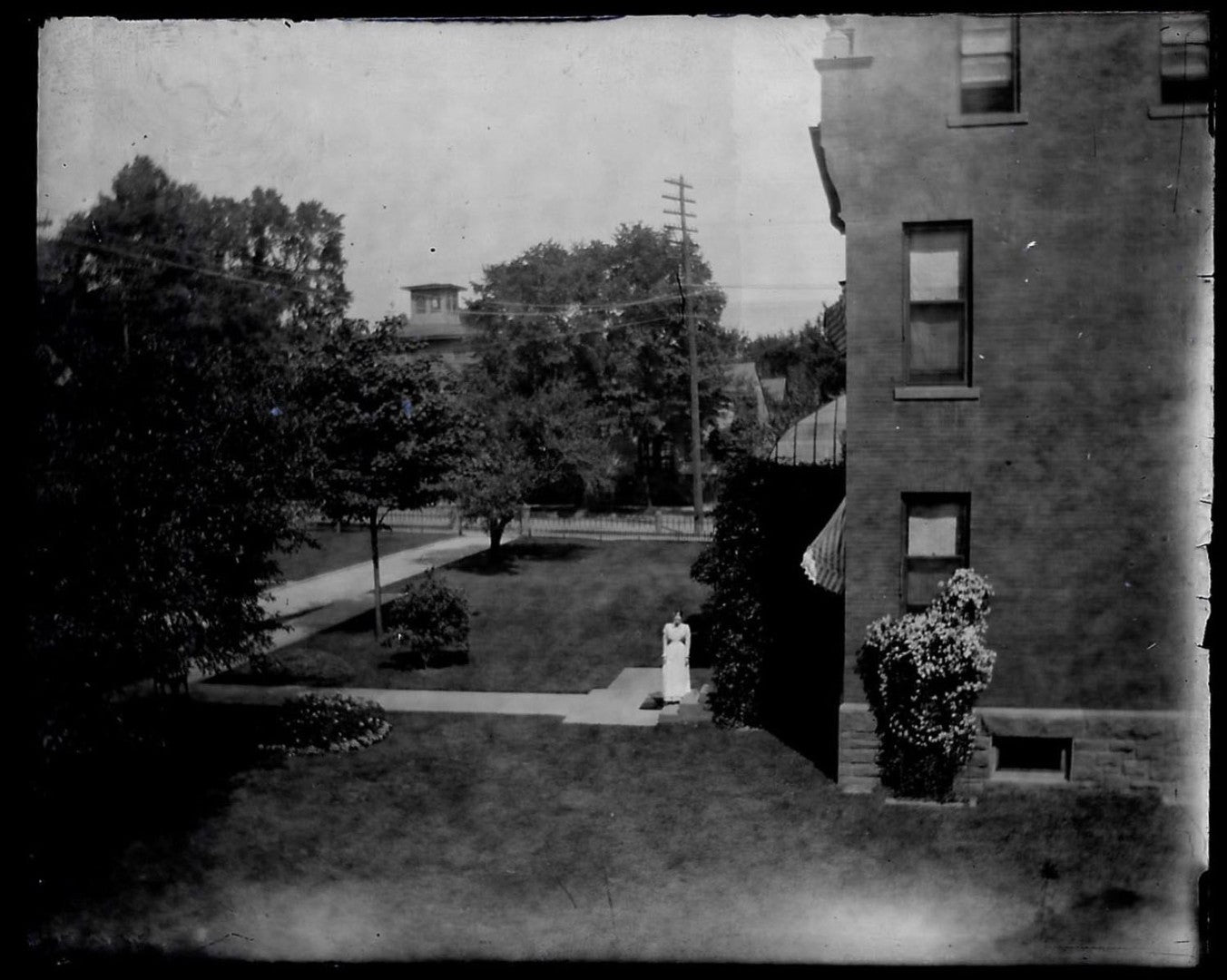 Lot 152 - Grouping Of 17 Antique Glass Plate Photo Negatives Including Pan-American Exposition, Buffalo, New York, Circa 1901, And Views Of A Small Town