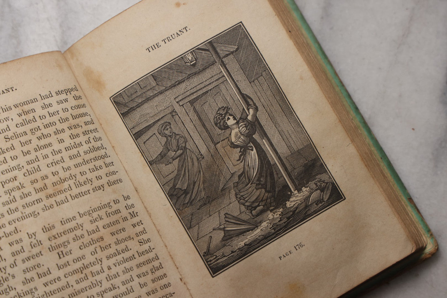 Lot 214 - "The Mirror; Or, Eighteen Juvenile Tales And Dialogues" Antique Children's Book By A Lady Of Philadelphia, Published By Munroe And Francis, Boston, 1828