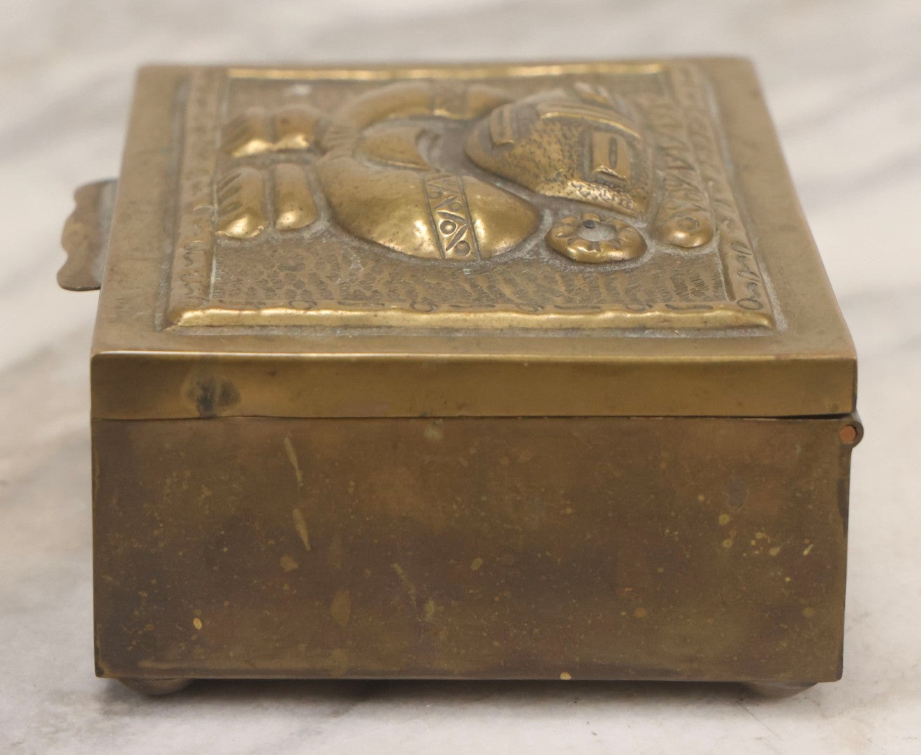 Lot 107 - Vintage Pre-Columbian Style Replica Brass Box With Chibcha Motif, Fish Hallmark, And Soft Wood Interior