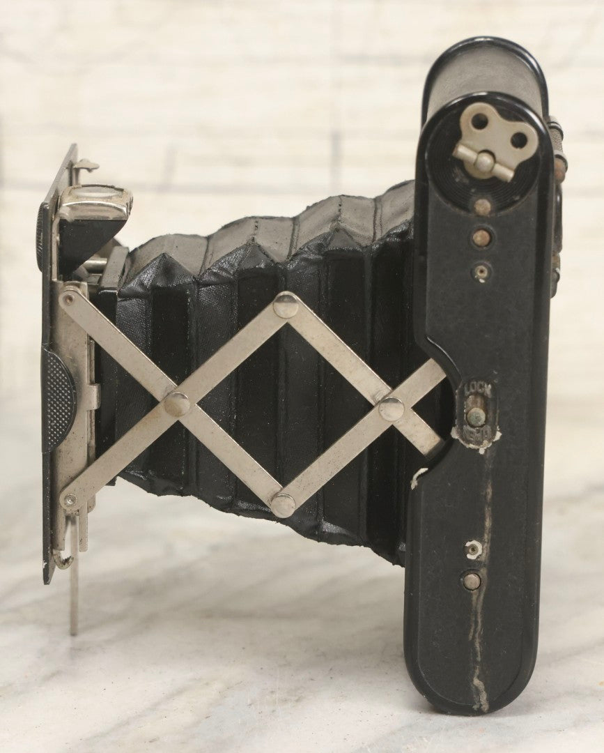 Lot 045 - Antique Vest Pocket Kodak Folding Camera By Eastman Kodak, Rochester, New York, For Autographic Film No. A-127, Latest Patent Date 1918