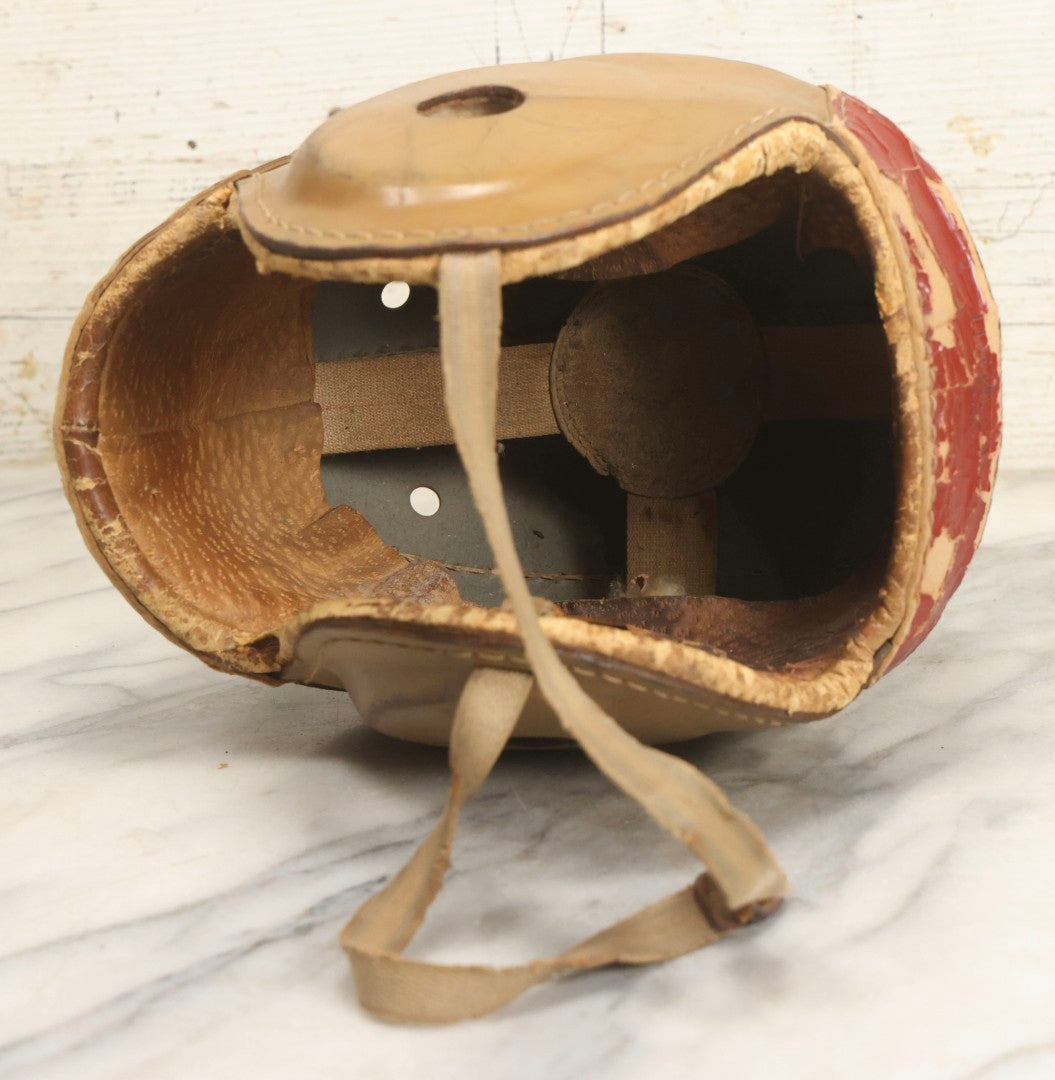 ear hole football helmet Lot 022