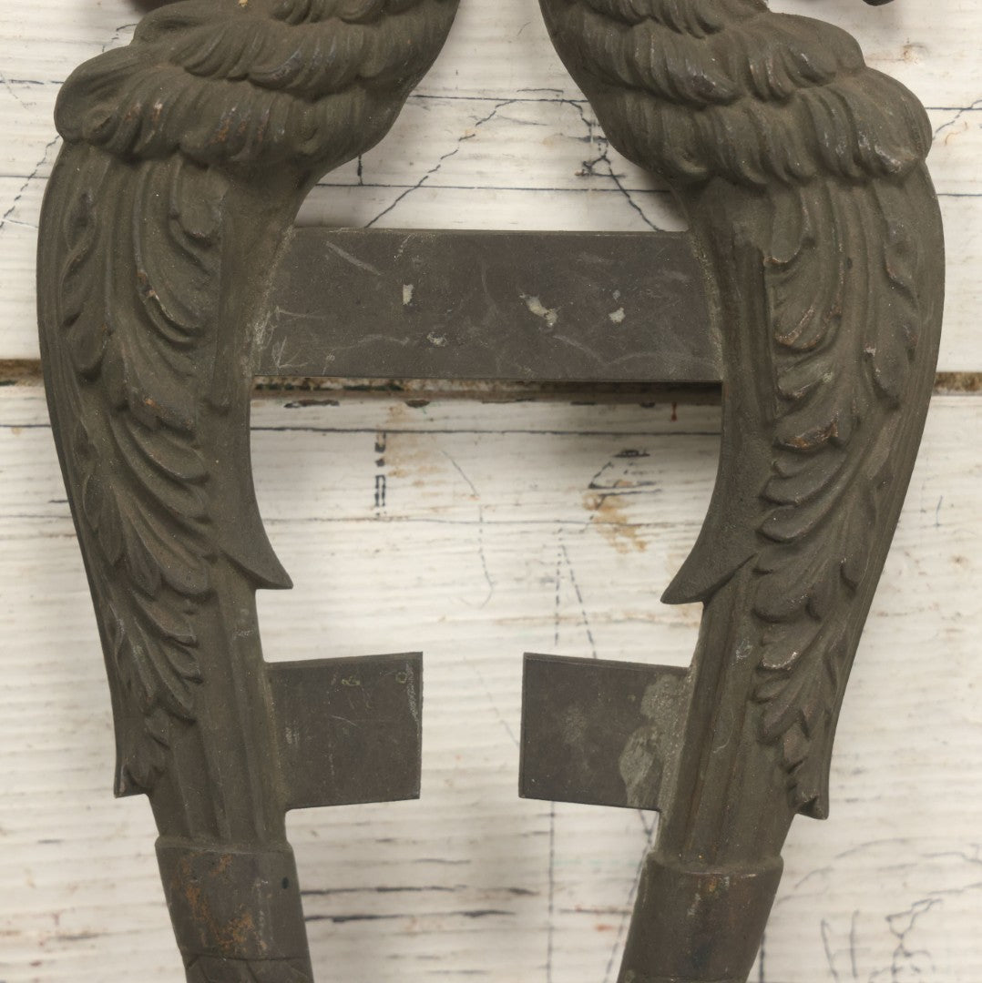 Lot 029 - Pair Of Antique Cast Metal Architectural Ornaments Depicting Eagles With Detailed Feather Work And Mounting Brackets