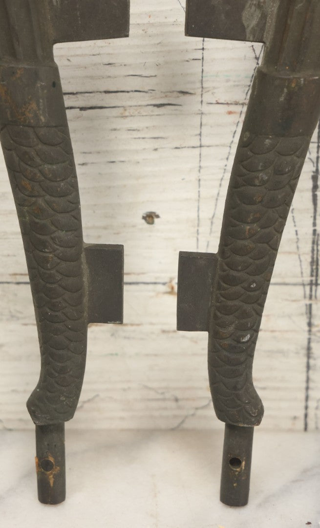 Lot 029 - Pair Of Antique Cast Metal Architectural Ornaments Depicting Eagles With Detailed Feather Work And Mounting Brackets