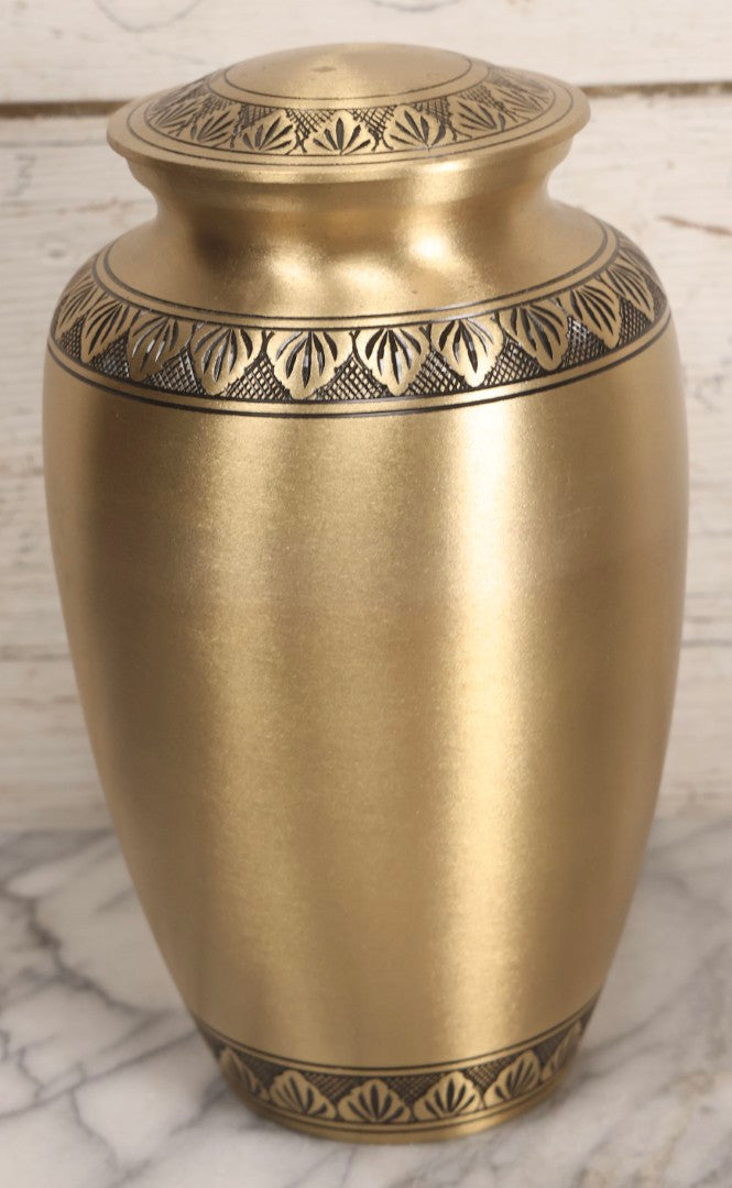 Lot 121 - Modern Brass Cremation Urn With Engraved Decoration And Screw-Off Lid, Made In India