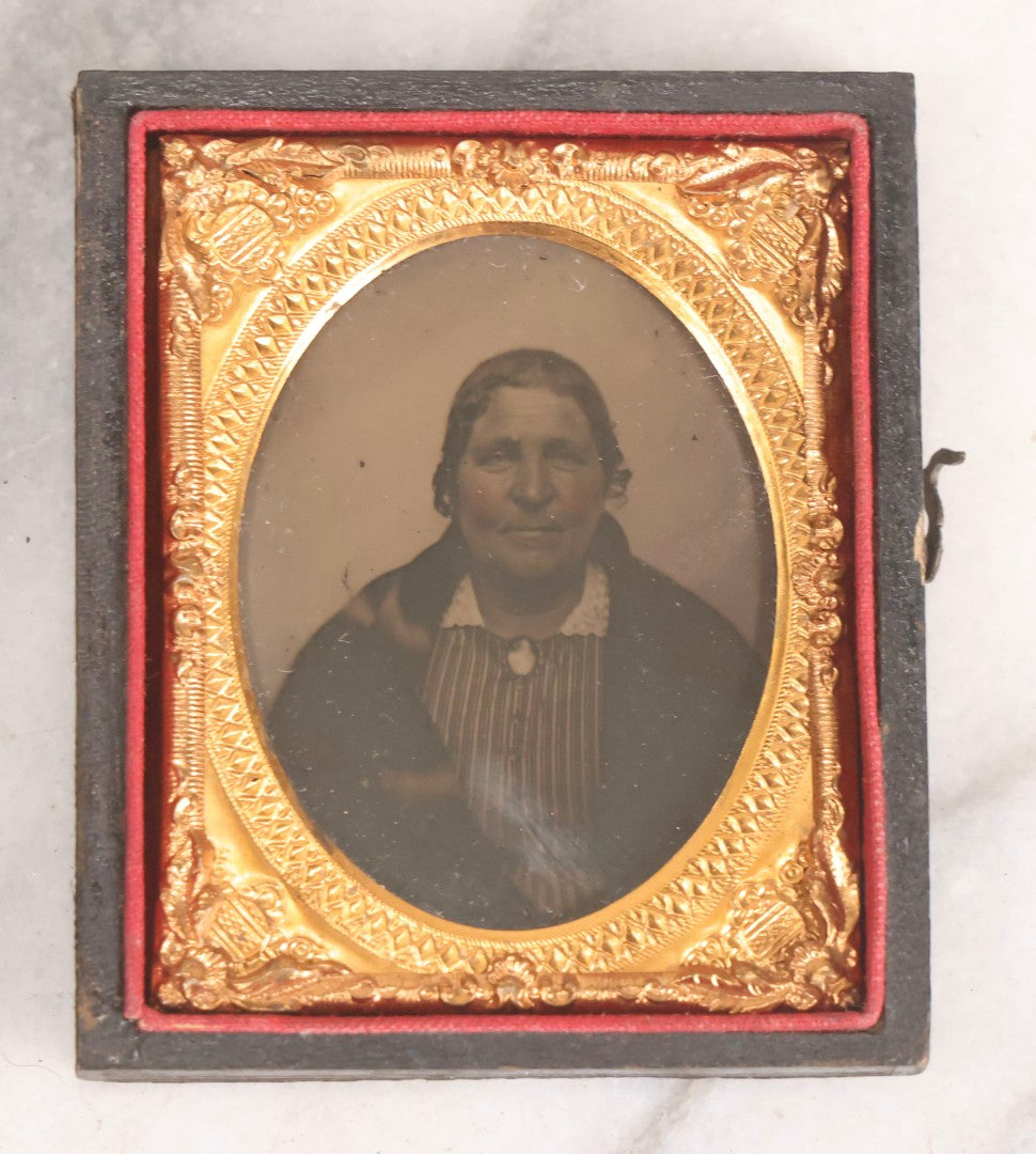 Matronly Lot 132 - Antique 1/9th Plate Ambrotype Photograph Of Matronly Woman I ...
