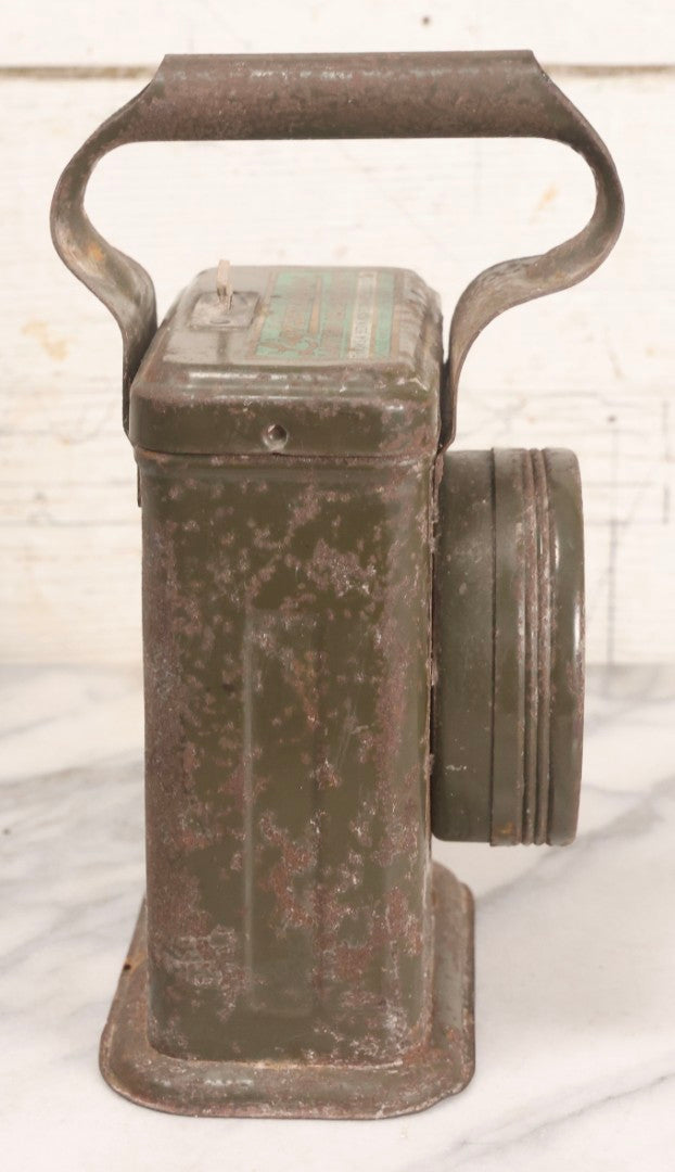 Lot 201 - Vintage Lightmaster Lantern Searchlight No. 20-4803 Battery Operated Flashlight, Patented May 9, 1933