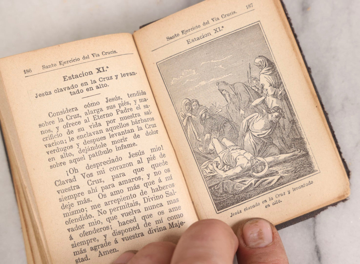 Lot 320 - "Tesoro Del Cristiano" ("Treasure Of The Christian") Antique Spanish Catholic Prayer Book By Rdo P. Santiago De Guatemala, Published By Benziger & Co., Einsiedeln, Switzerland, Circa 1888