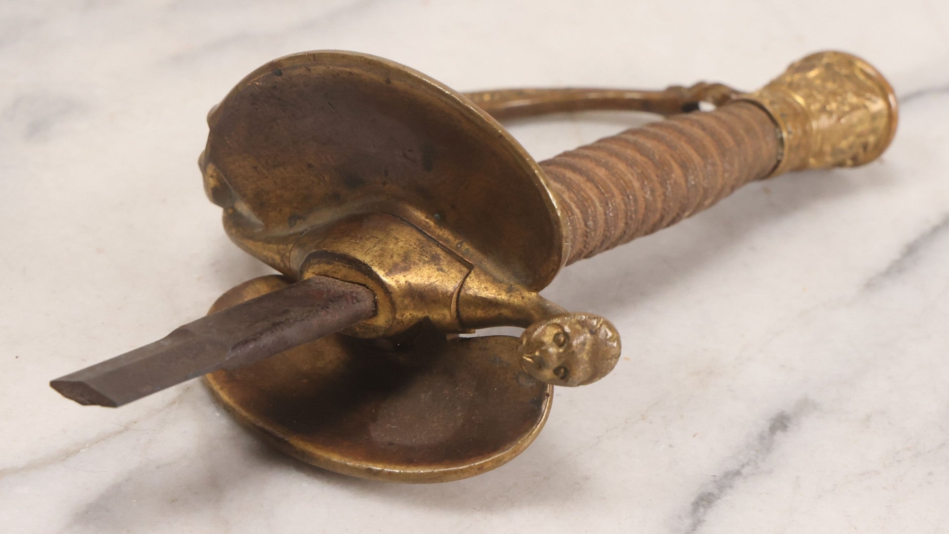 Lot 156 - Antique United States M1860 Staff & Field Officers Dress Sword Hilt Fragment With Ornate Brass Eagle Guard And Lion Head Quillon, 8-3/4" L