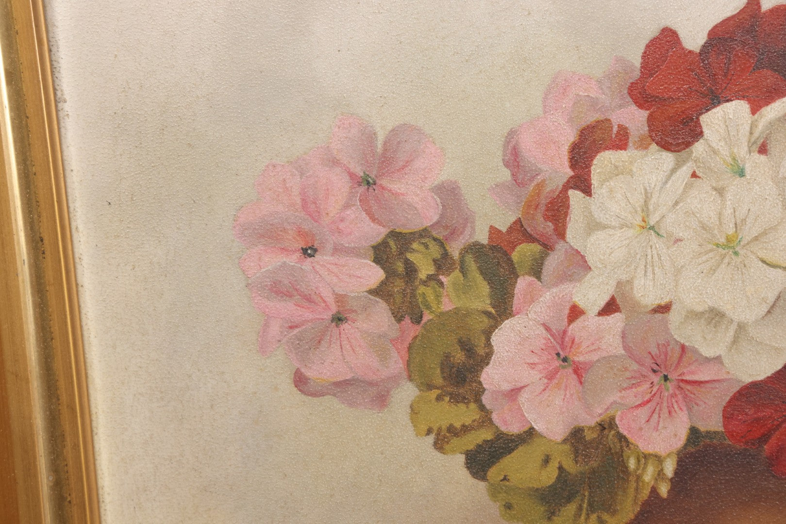 Lot 020 - Antique Oil On Board Floral Still Life Painting Of Geraniums In A Brown Vase, In Gilt Frame