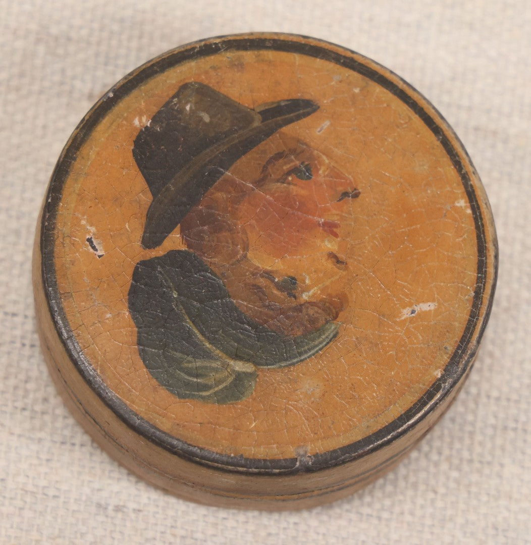 Lot 035 - Antique Hand-Painted Papier-Mâché Topsy-Turvy Portrait Snuff Box With Reversible Male And Female Faces