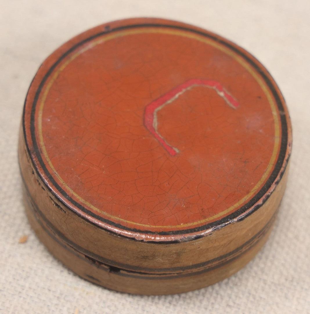 Lot 035 - Antique Hand-Painted Papier-Mâché Topsy-Turvy Portrait Snuff Box With Reversible Male And Female Faces