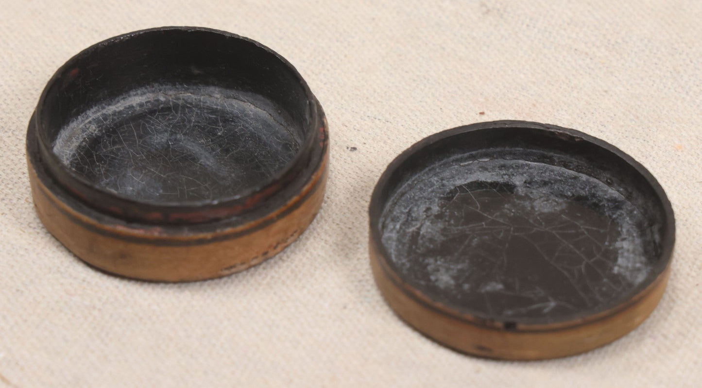 Lot 035 - Antique Hand-Painted Papier-Mâché Topsy-Turvy Portrait Snuff Box With Reversible Male And Female Faces