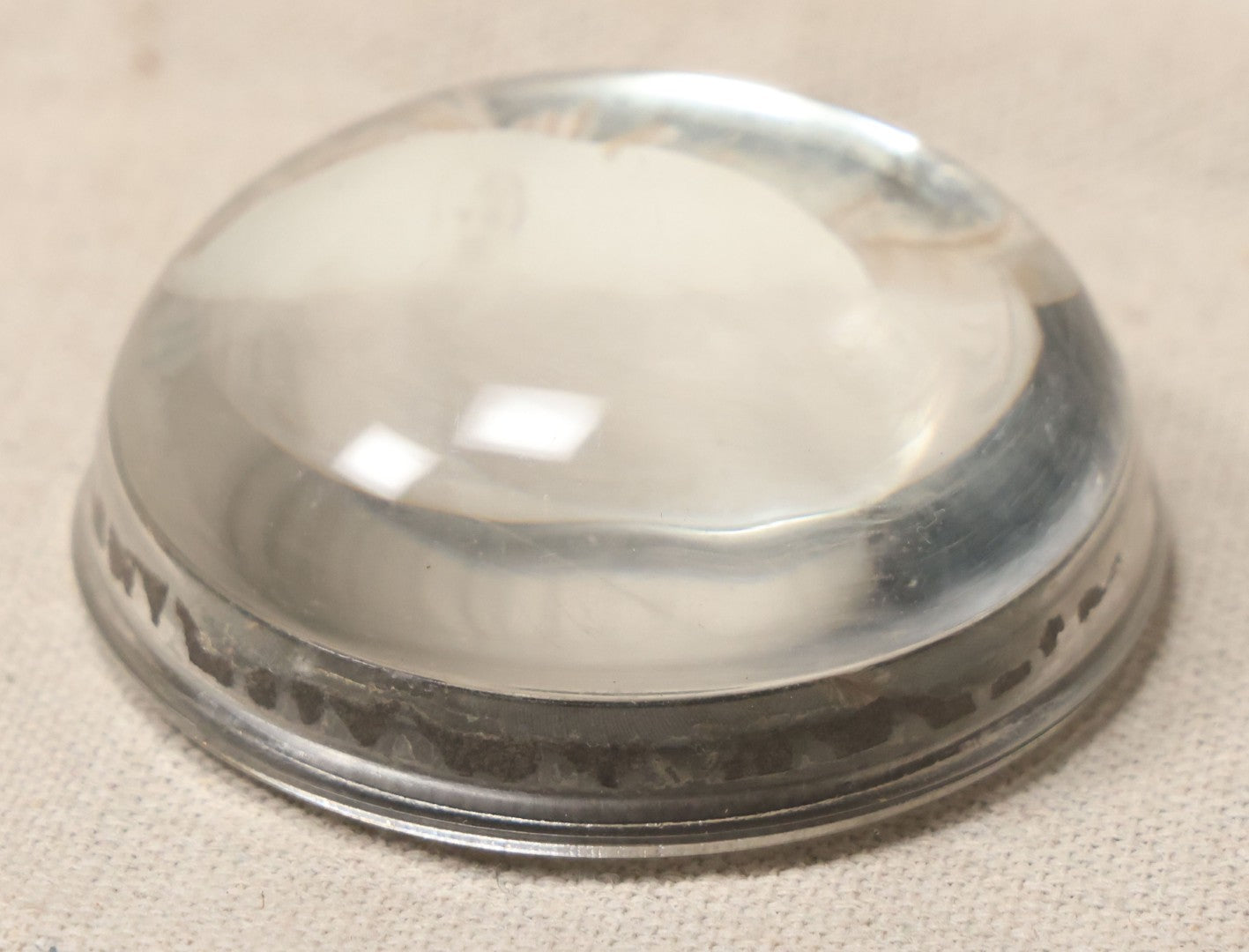 Lot 052 - Antique Glass Paperweight With Ostrich Feathers, Mirror Back, And Photograph Of Ostrich Chicks And Child At South Pasadena Ostrich Farm, Copyrighted 1898 By Graham